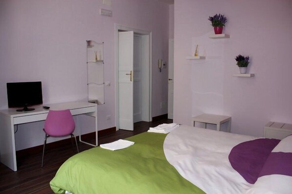 Double or Twin Room | Premium bedding, desk, free WiFi - Ximenes 12 (Trapani)