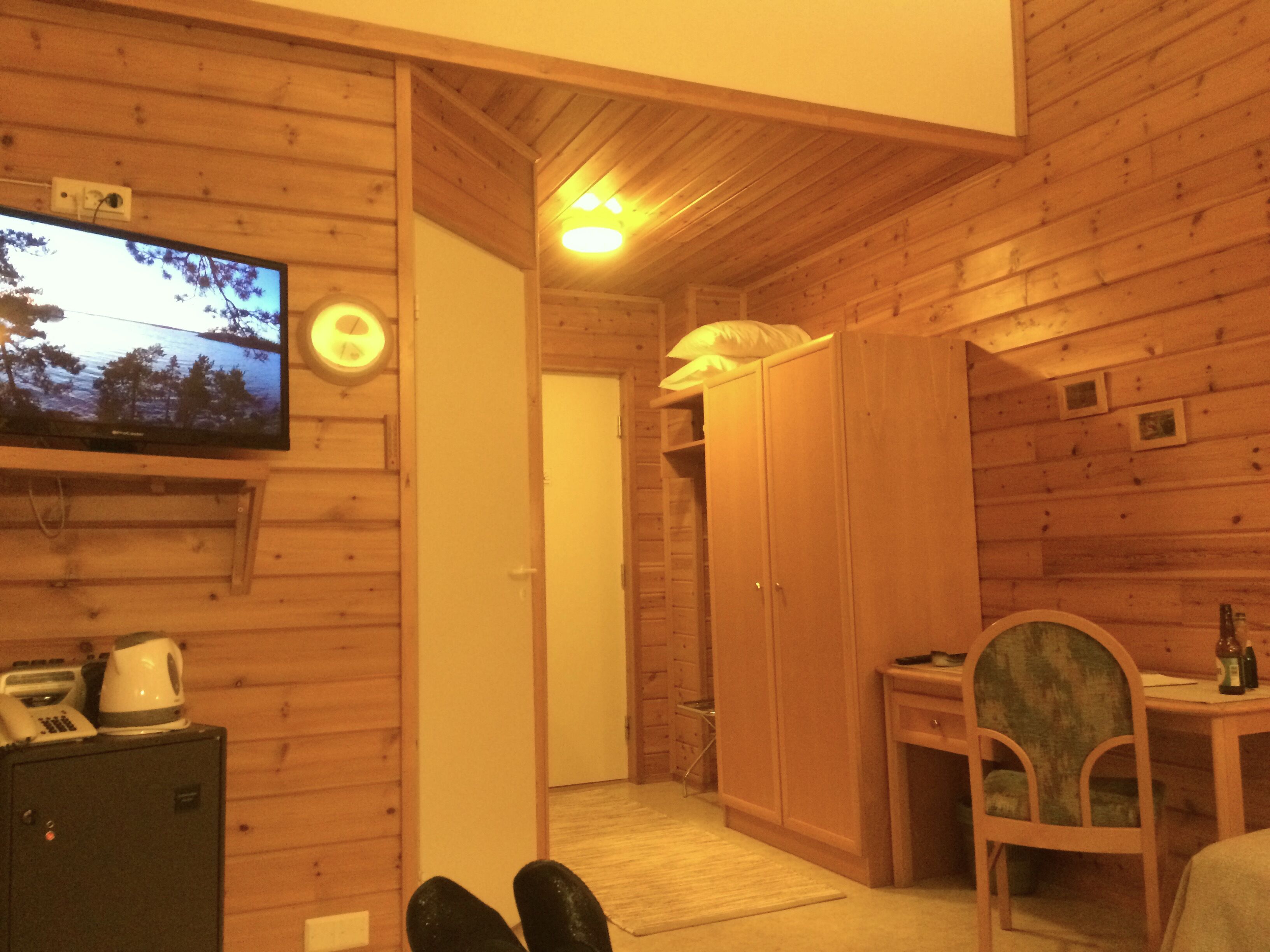 double or twin room (hotel) | free wifi, bed sheets