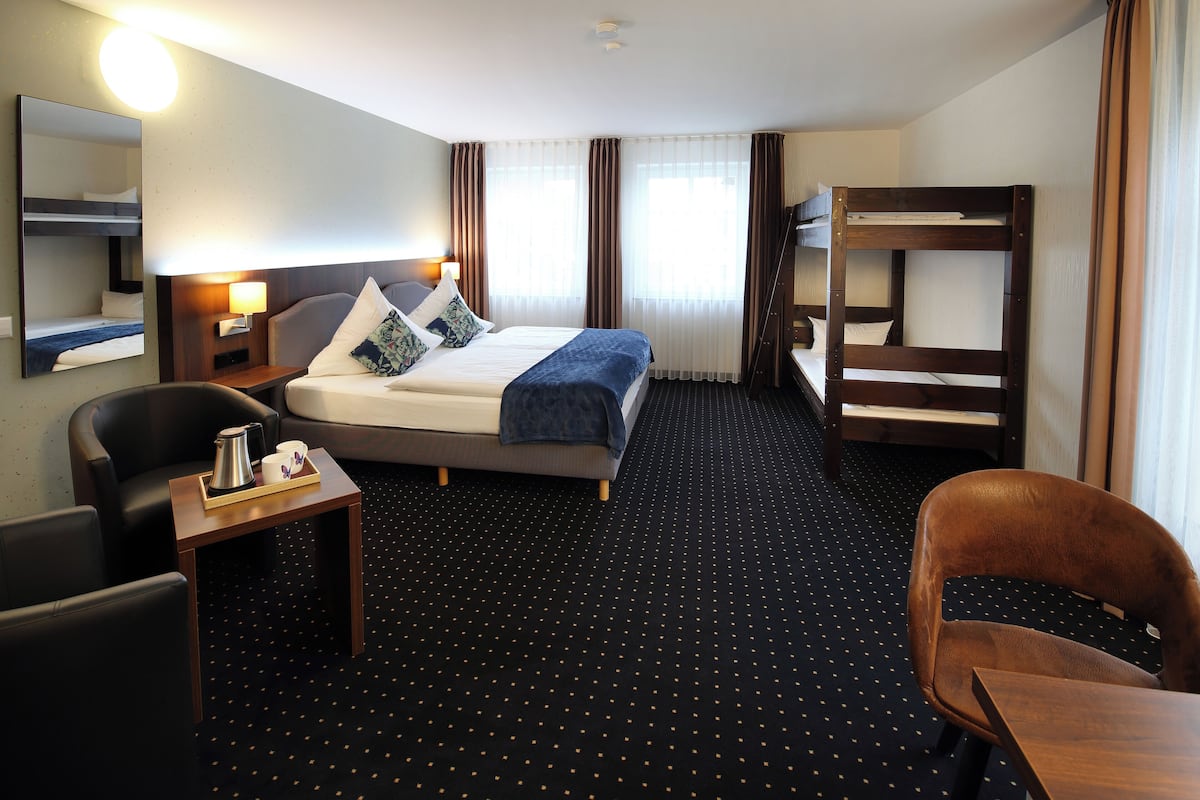 Premium bedding, minibar, in-room safe, desk