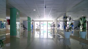 Interior entrance - Alboran (Salou)