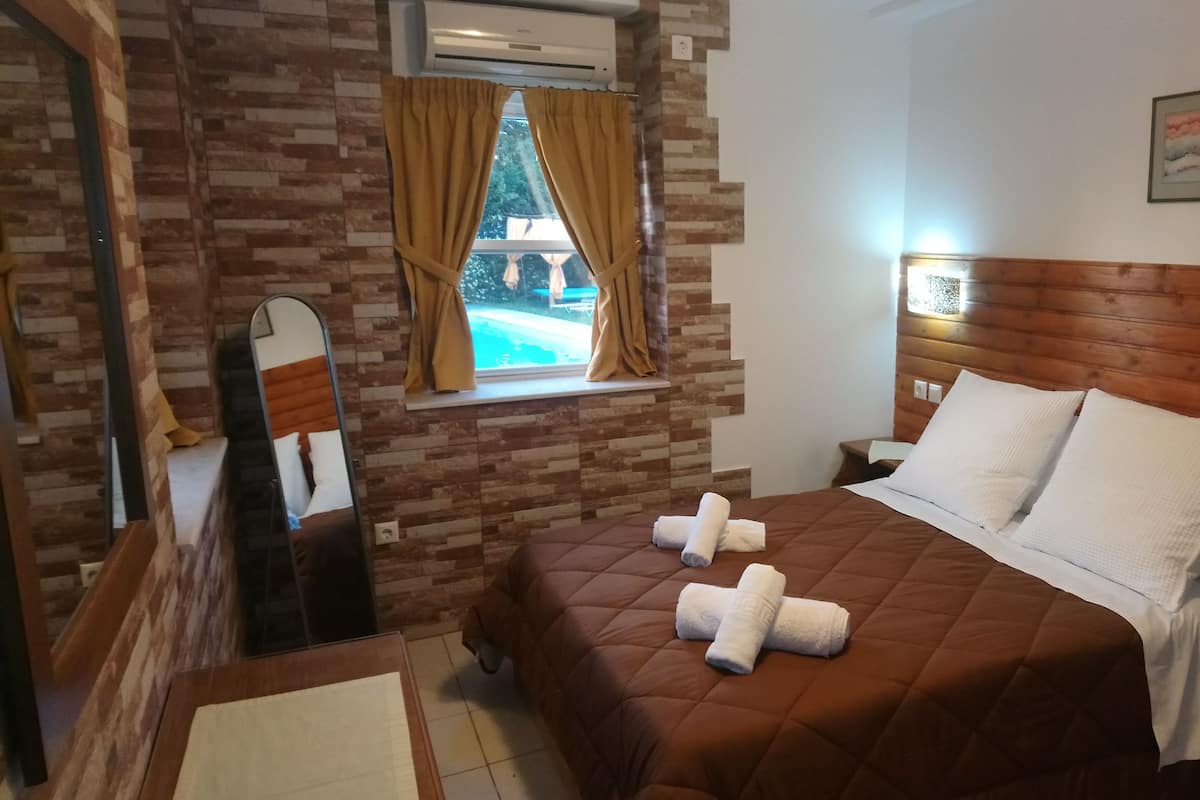 Villa, Private Pool | Blackout drapes, free cribs/infant beds, rollaway beds, free WiFi