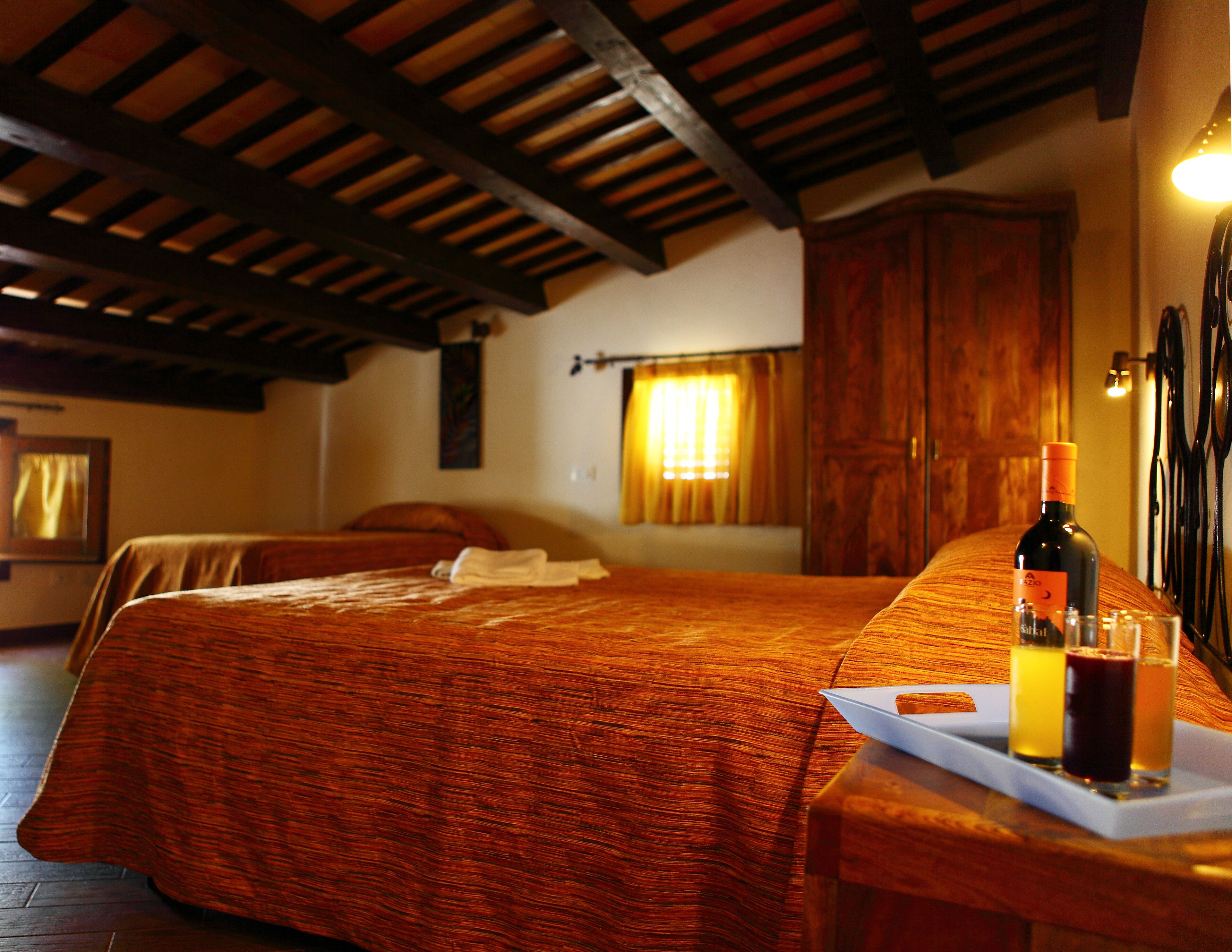 Junior Suite | Minibar, in-room safe, soundproofing, cribs/infant beds