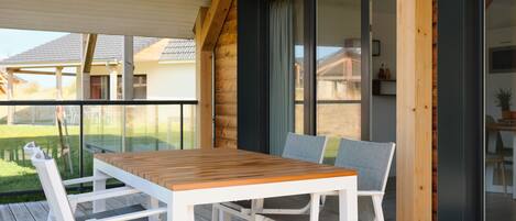 Comfort-bungalow, 2 makuuhuonetta (Marne) | Terassi/patio