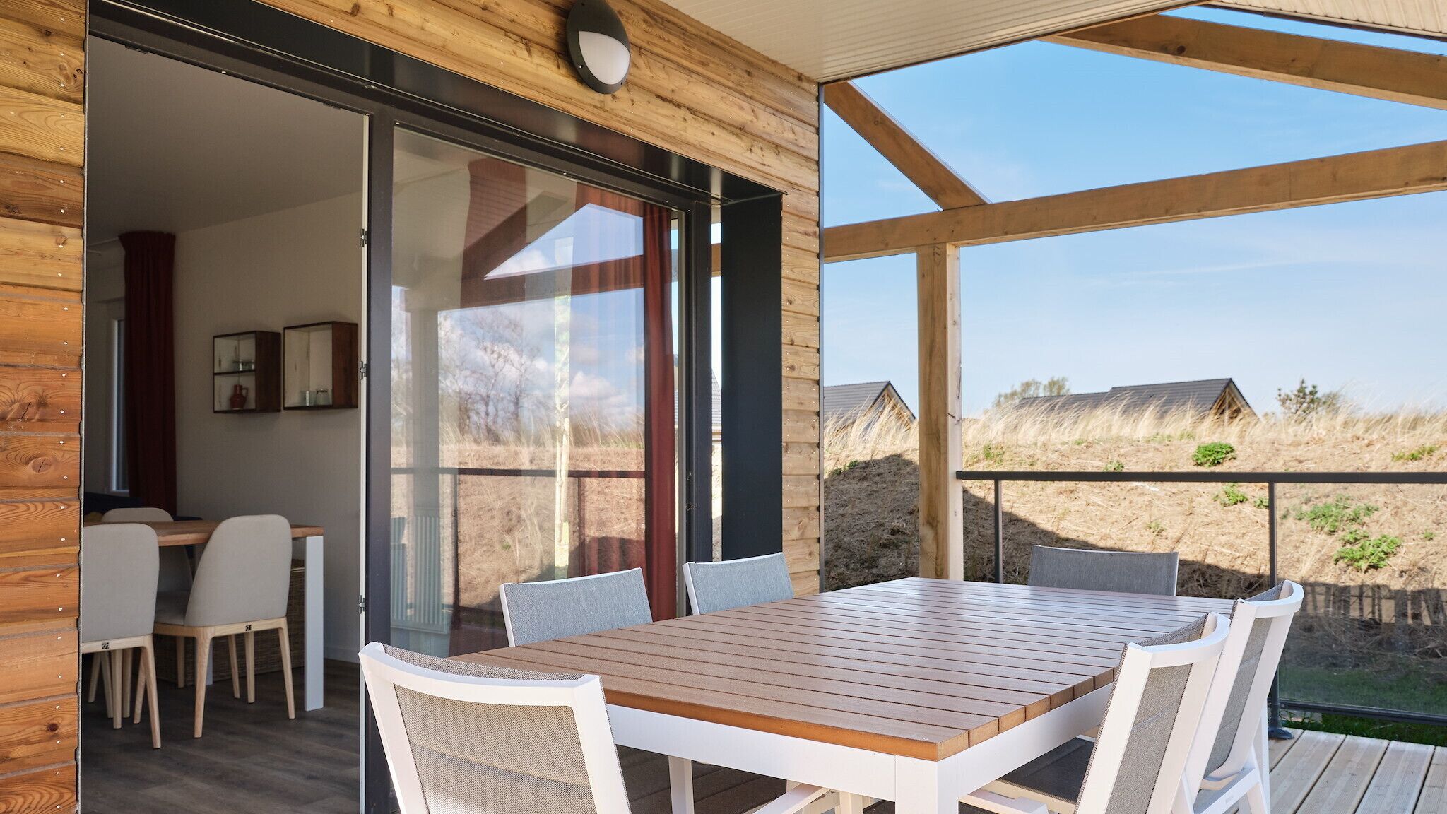 บริเวณภายนอก