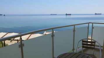 Doppel- oder Zweibettzimmer, Meerblick | Balkon