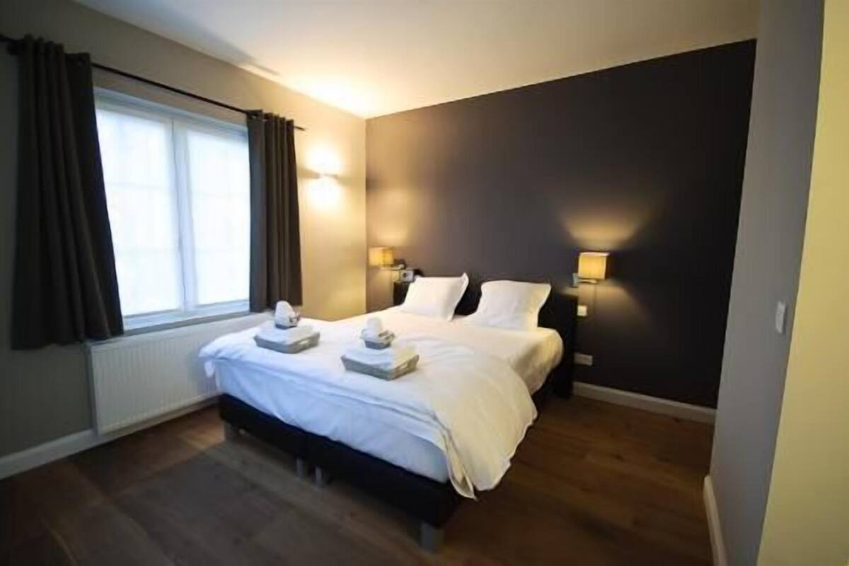 Chambre Double Standard, 1 trĂšs grand lit