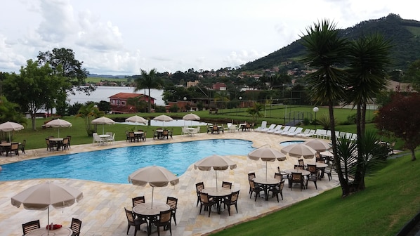 Outdoor pool, pool loungers