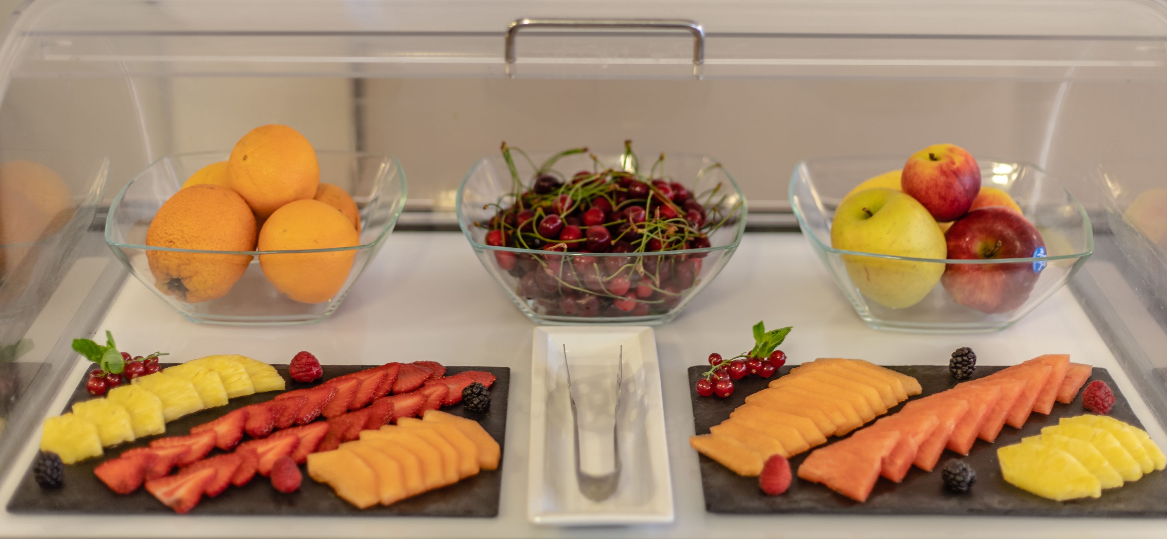 daily buffet breakfast (eur 16 per person)