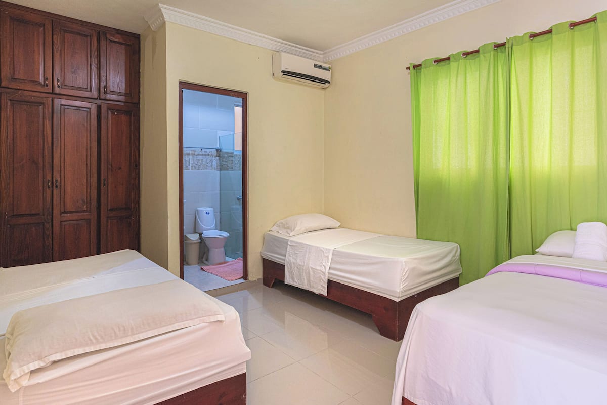 Family Apartment, 1 Bedroom, Air conditioning, City View