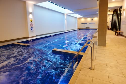 Piscine couverte