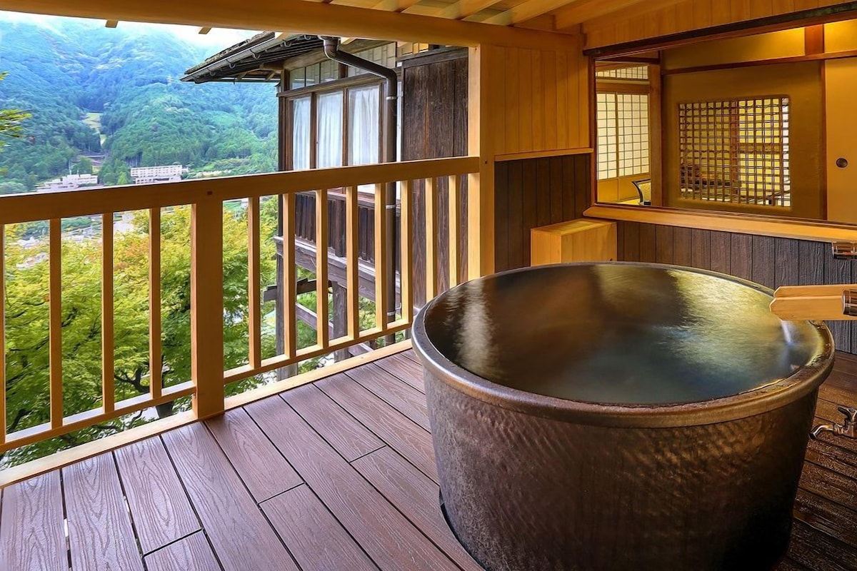 屋外スパ浴槽