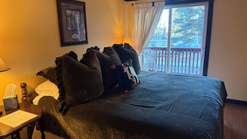 Habitación básica, baño privado (Erin's Room) | Terraza o patio