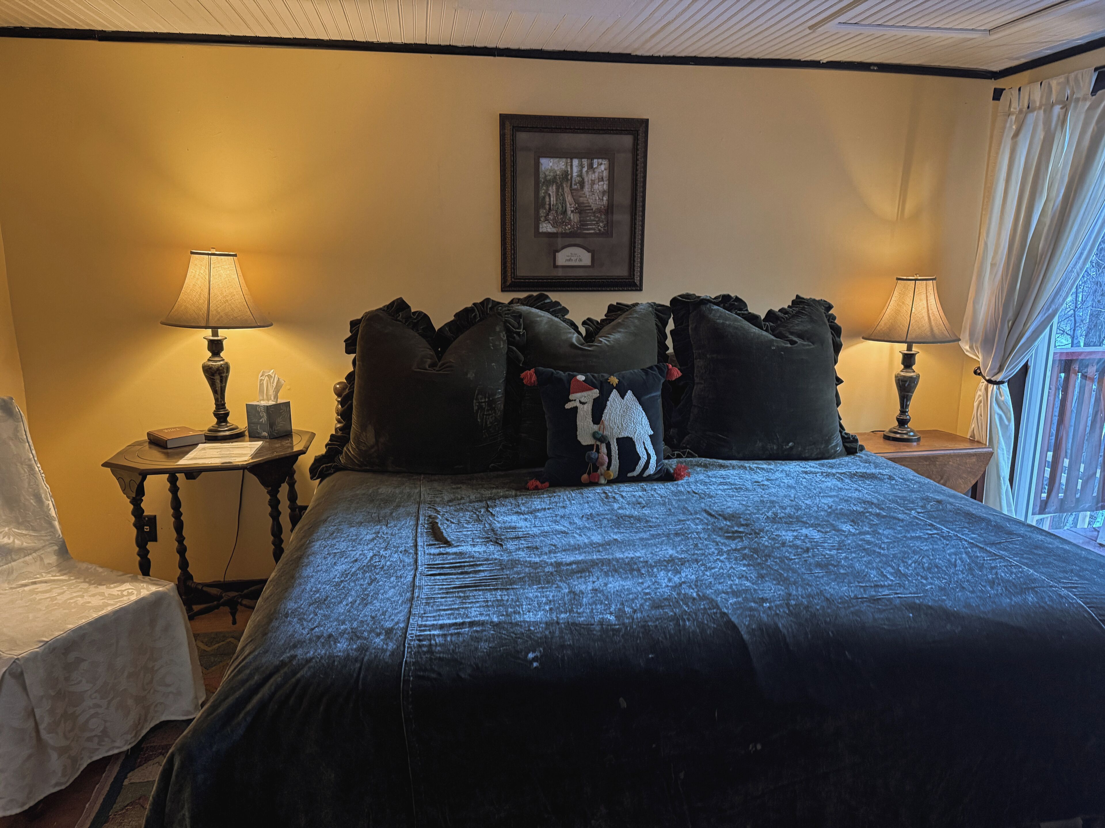 Habitación básica, baño privado (Erin's Room) | Decoración individual, mobiliario individual, wifi gratis y ropa de cama