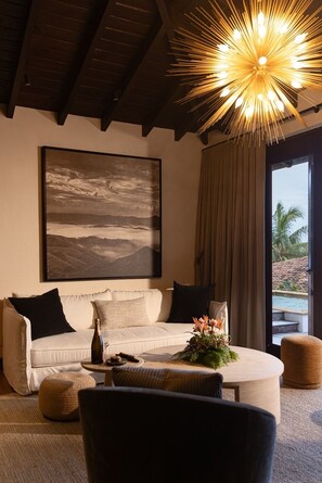 53-inch LCD TV with cable channels, TV, fireplace