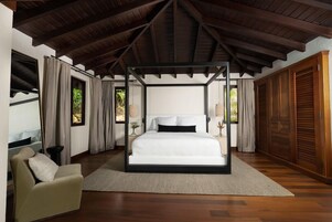 Frette Italian sheets, hypo-allergenic bedding, down comforters