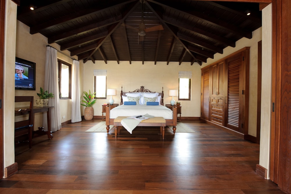 Royal Isabela by null