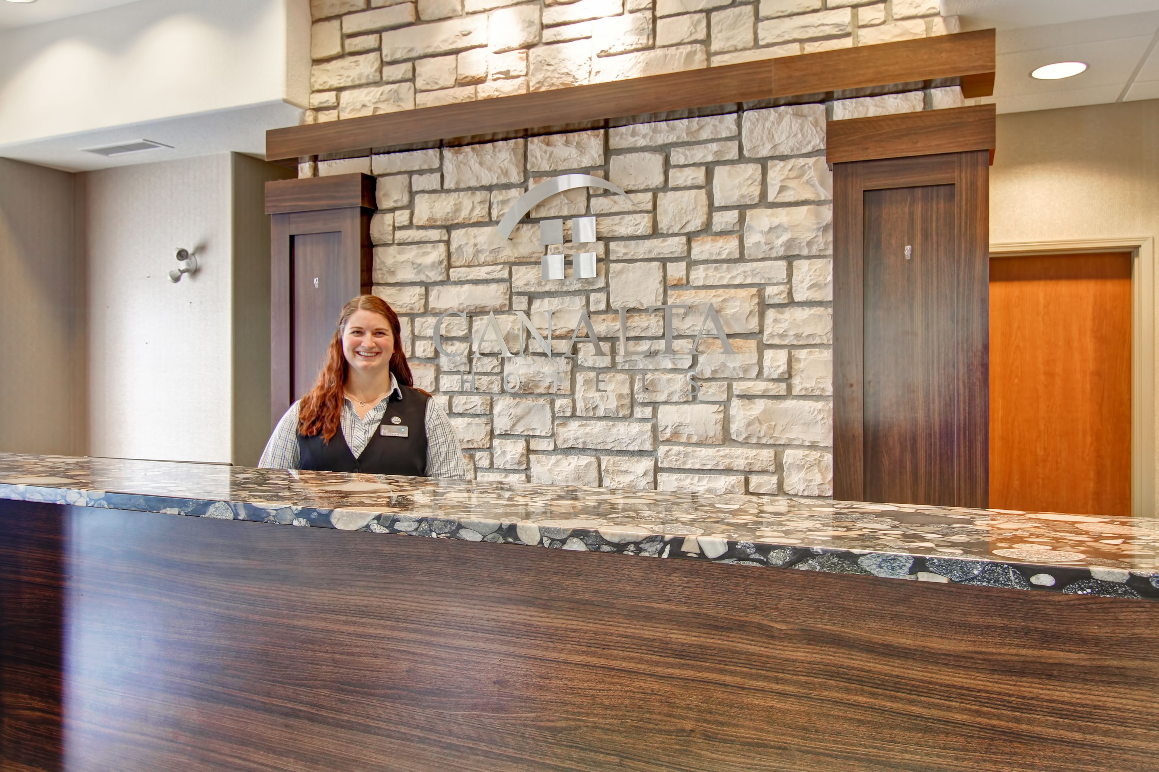 Check-in/check-out kiosk