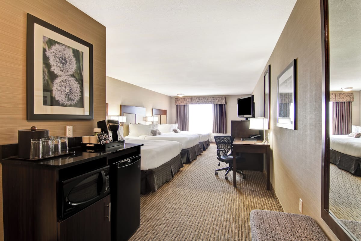 Escritorio y espacio para trabajar con laptop