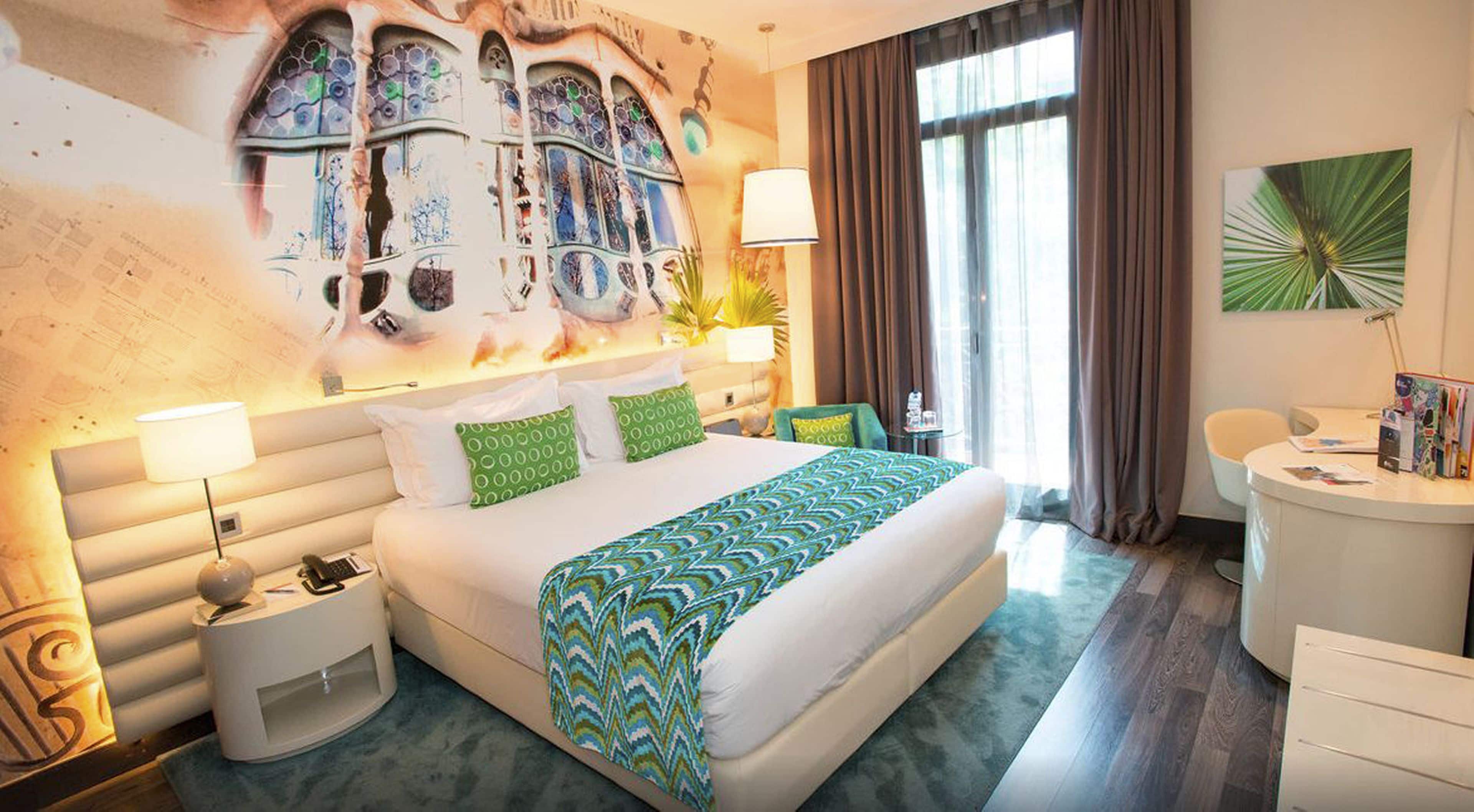 1 bedroom, premium bedding, minibar, in-room safe