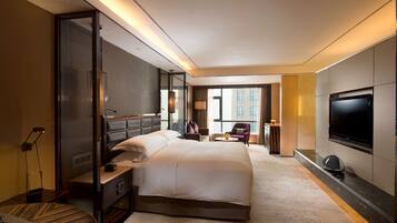 Premium bedding, minibar, in-room safe, desk