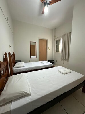 Wifi gratis y ropa de cama 