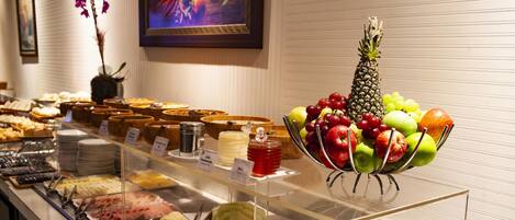Petit déjeuner buffet compris tous les jours