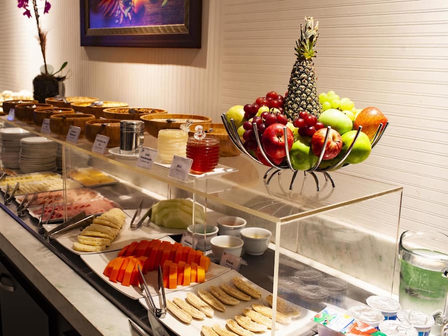 Tägliches inbegriffenes Frühstücksbuffet