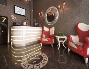 Pintu masuk interior