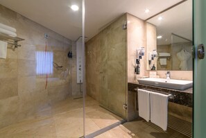 Deluxe Room, 1 King Bed, Non Smoking | Bathroom | Designer toiletries, hair dryer, bathrobes, slippers - Ramada by Wyndham Istanbul Grand Bazaar (Istanbul)