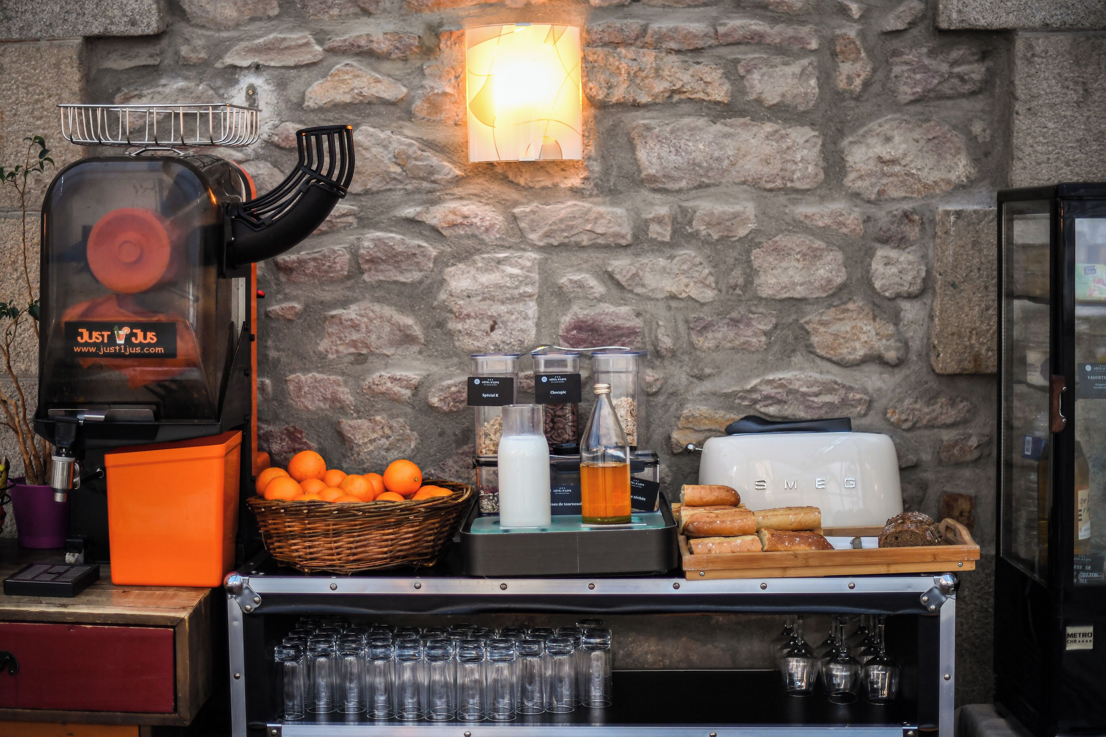 daily buffet breakfast (eur 15 per person)