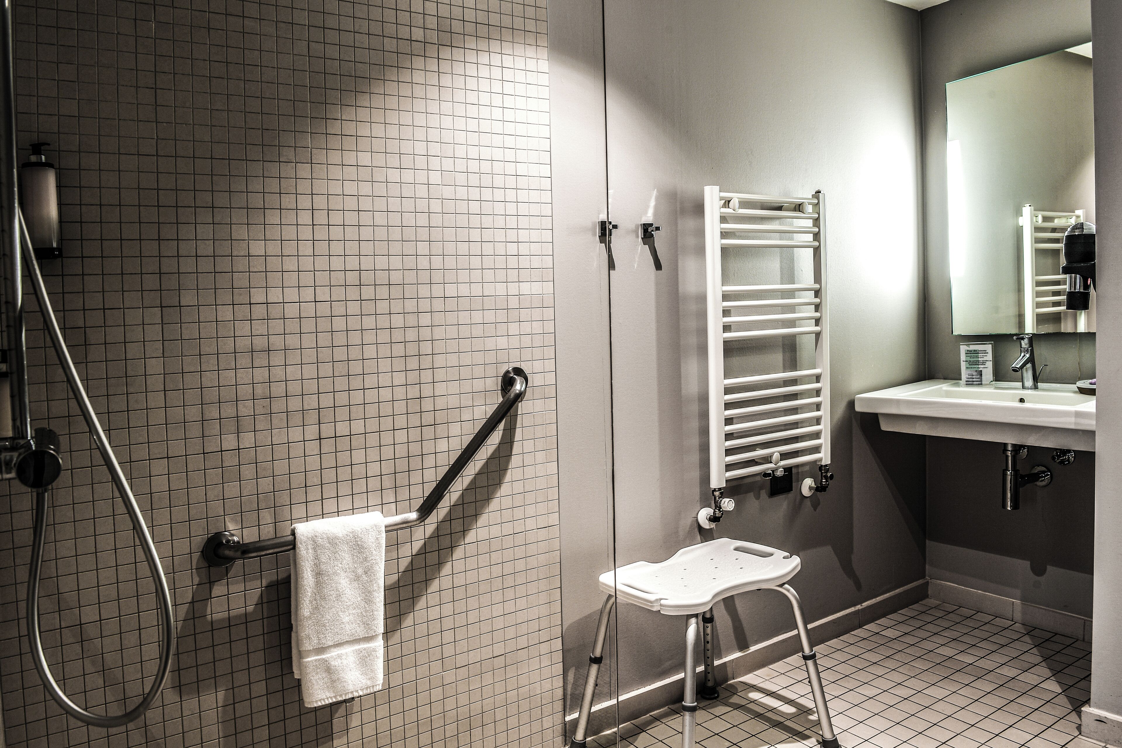 comfort room | bathroom | free toiletries, hair dryer, towels