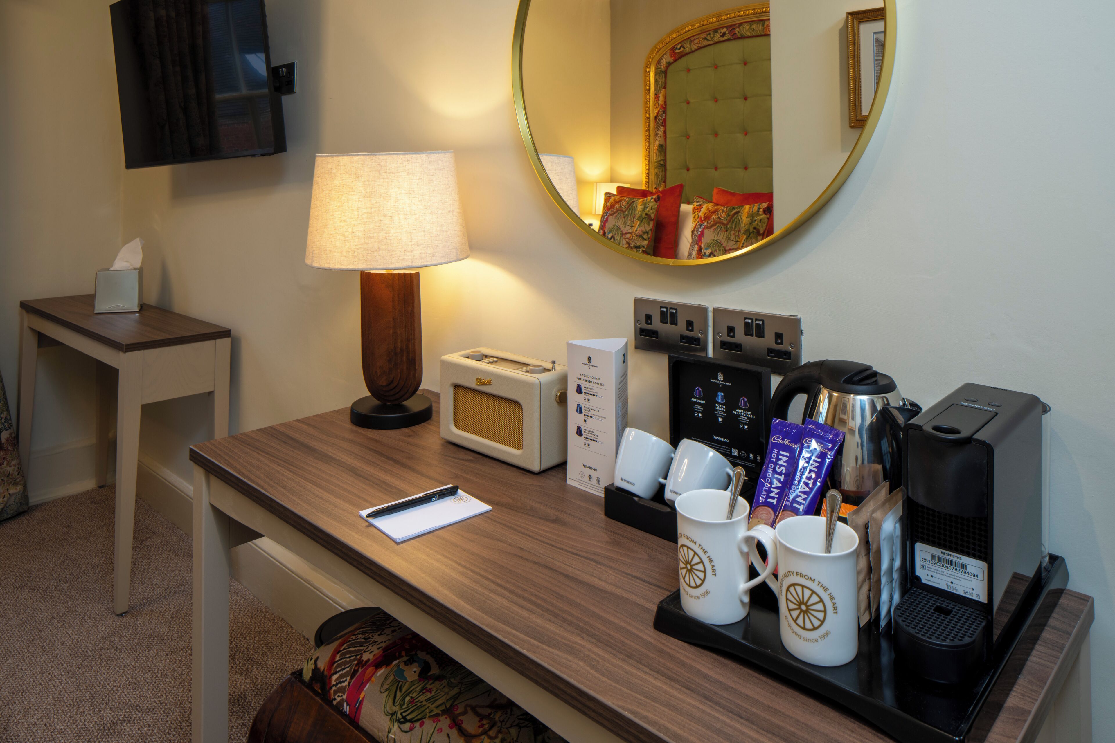 Desk, laptop workspace, iron/ironing board, free WiFi