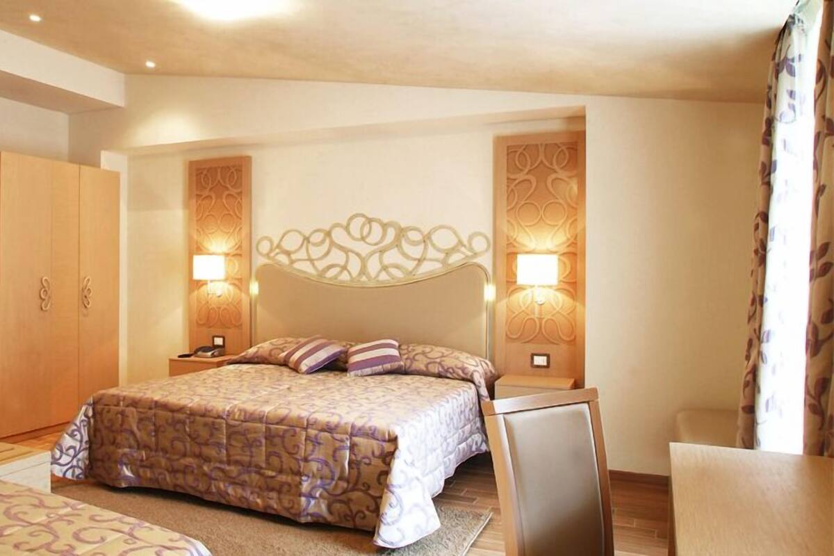 Triple Room, Mountain View | Premium bedding, minibar, in-room safe, desk