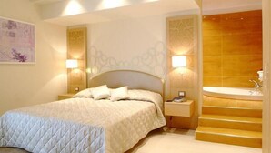 Premium bedding, minibar, in-room safe, desk - Hotel Duchessa della Sila (San Giovanni in Fiore)