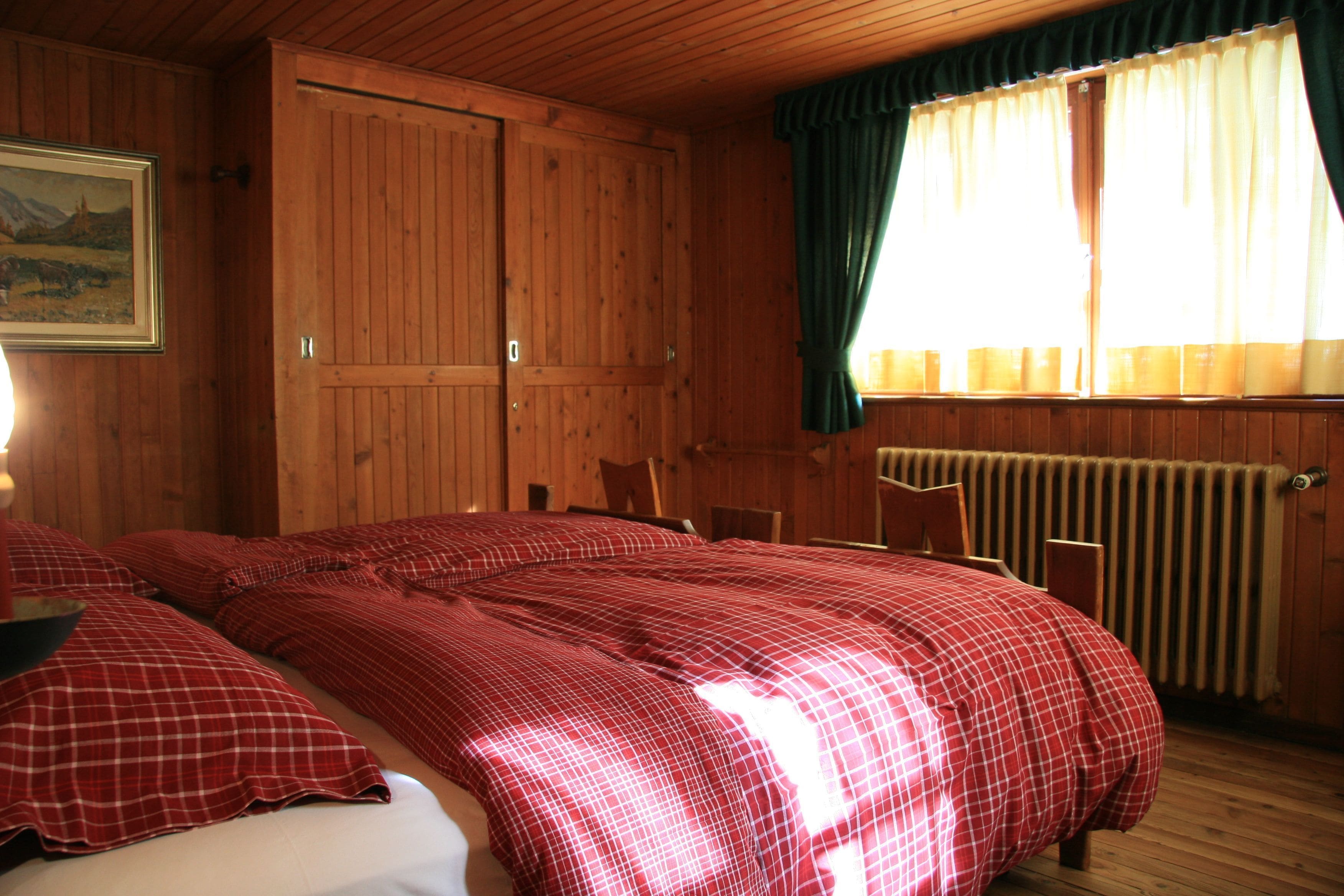 in-room safe, blackout curtains, free wifi, bed sheets