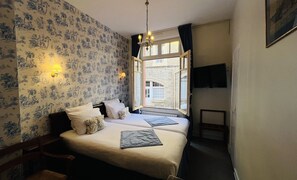 Classic Double or Twin Room, City View | Individually decorated, individually furnished, blackout drapes - Hôtel Printania (Dinard)