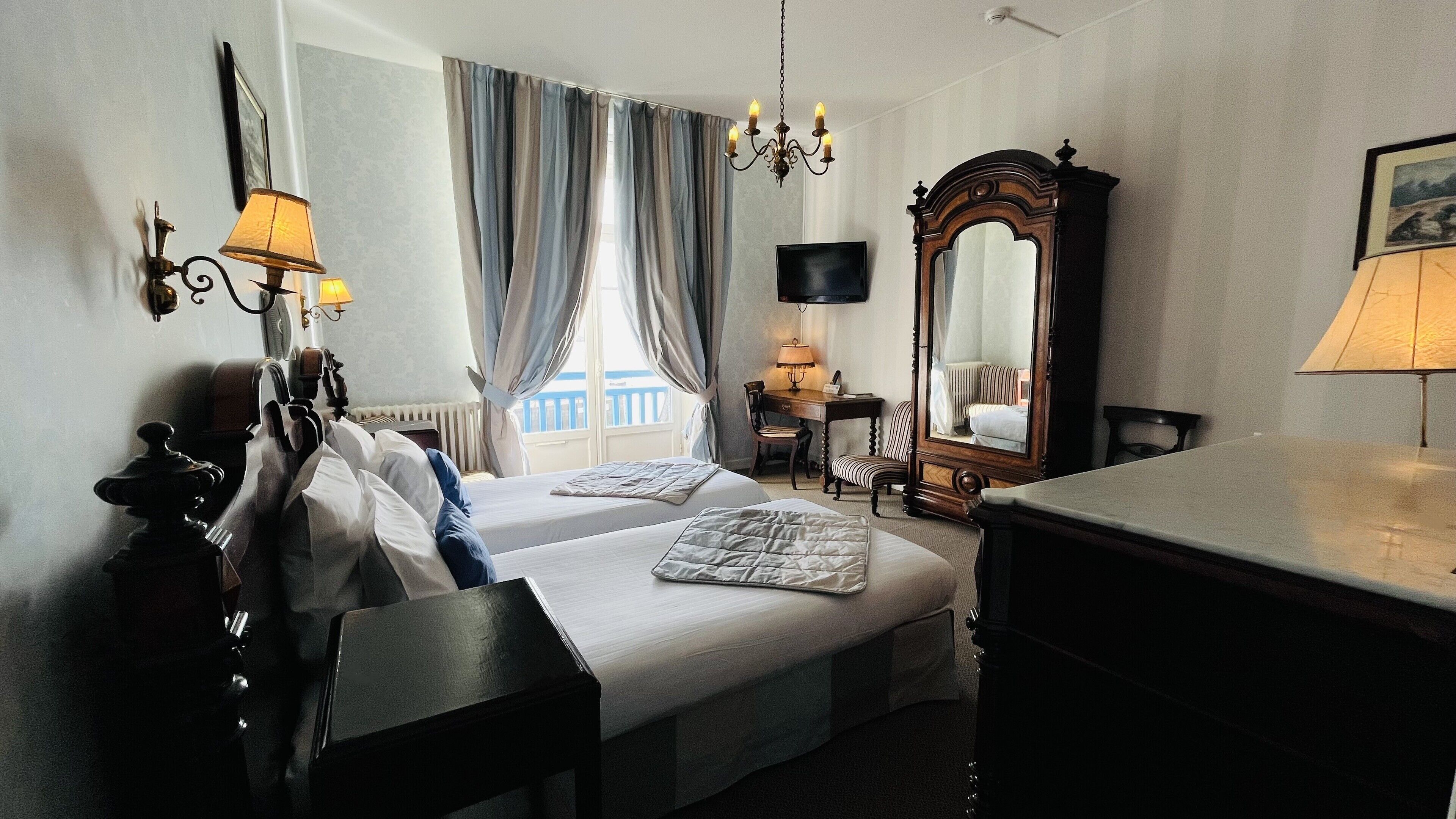 Foto - Logis Hôtel Restaurant le Printania