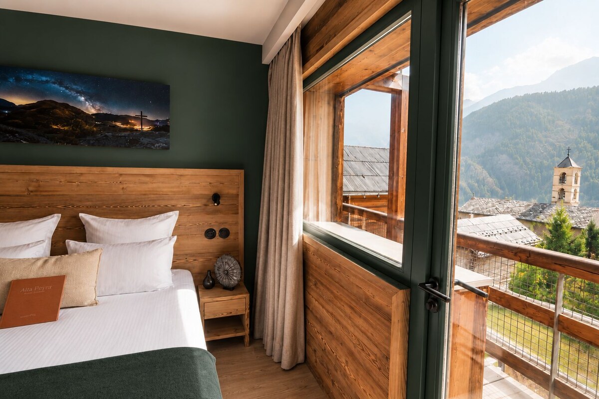 Classic Room (sans vue specifique) | Minibar, in-room safe, desk, soundproofing
