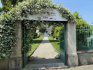 Property entrance - Hotel La Fontana (Stresa)