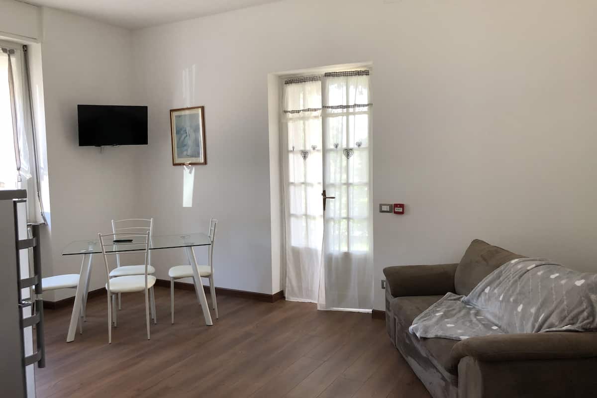 Appartamento familiare, 2 camere da letto, cucina, edificio separato | Cucina privata | Seggiolone