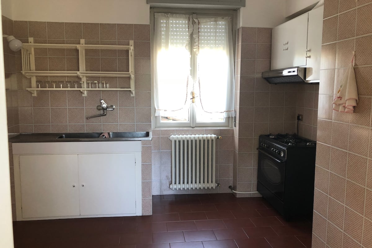 apartment, 1 queen bed, kitchen, annex building | private kitchen | high chair