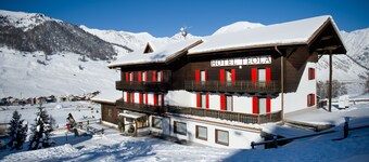 Hotel Teola