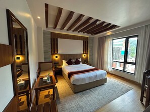 Luxury Room | Free minibar items, in-room safe, desk, soundproofing - Landmark Pokhara  (Pokhara)