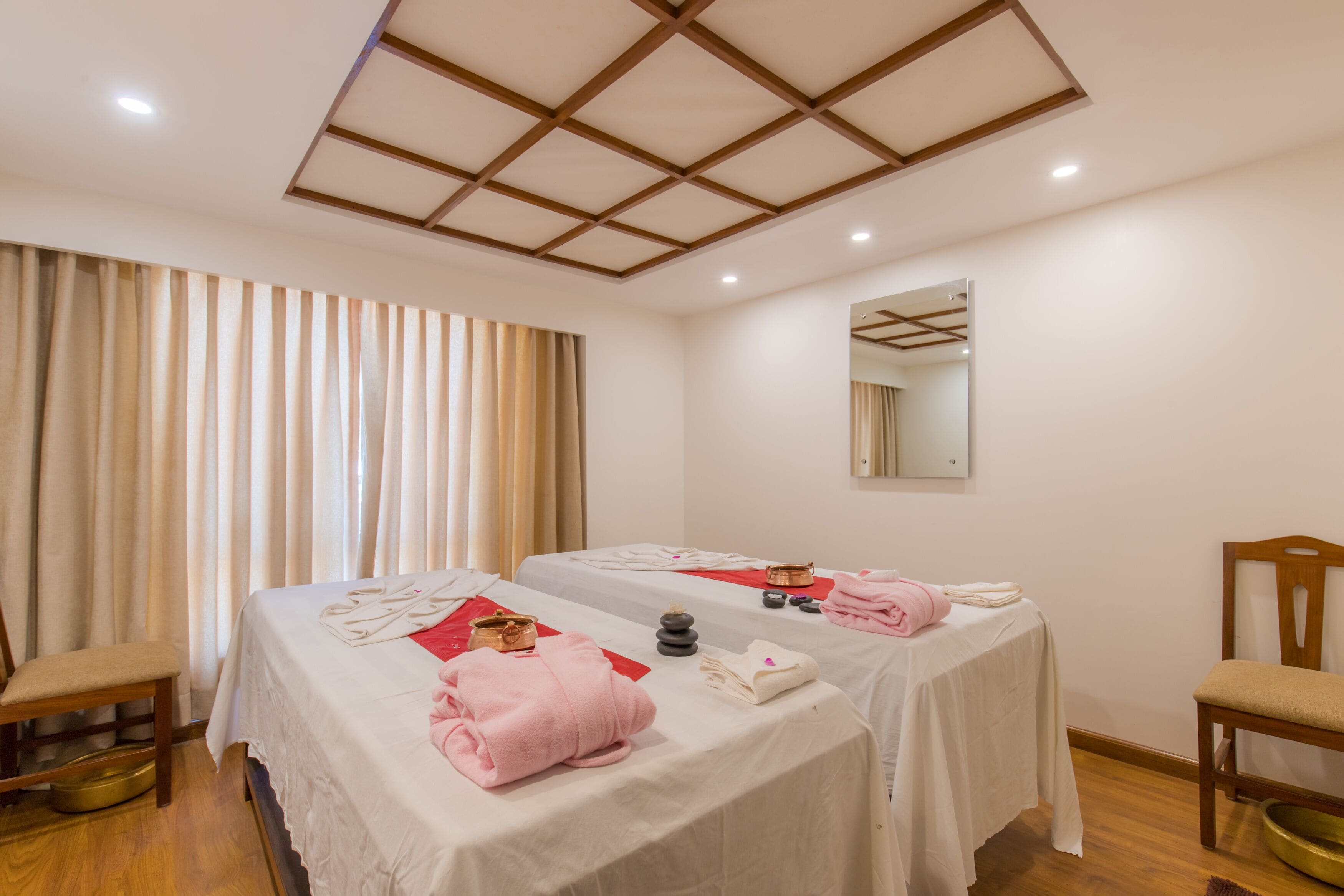 Sauna seca, banheira de hidromassagem, sauna a vapor