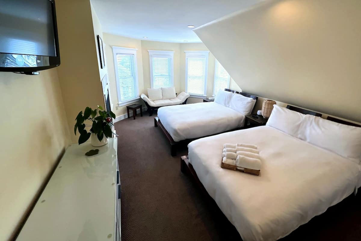 1 dormitorio, ropa de cama de alta calidad, edredones de plumas