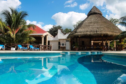 Real Mayab Hotel & Bungalows