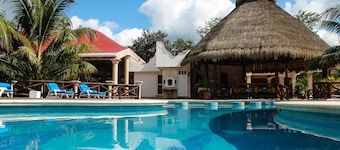 Real Mayab Hotel & Bungalows