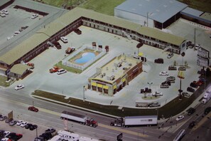 Property grounds - Midlands Lodge (Hastings)