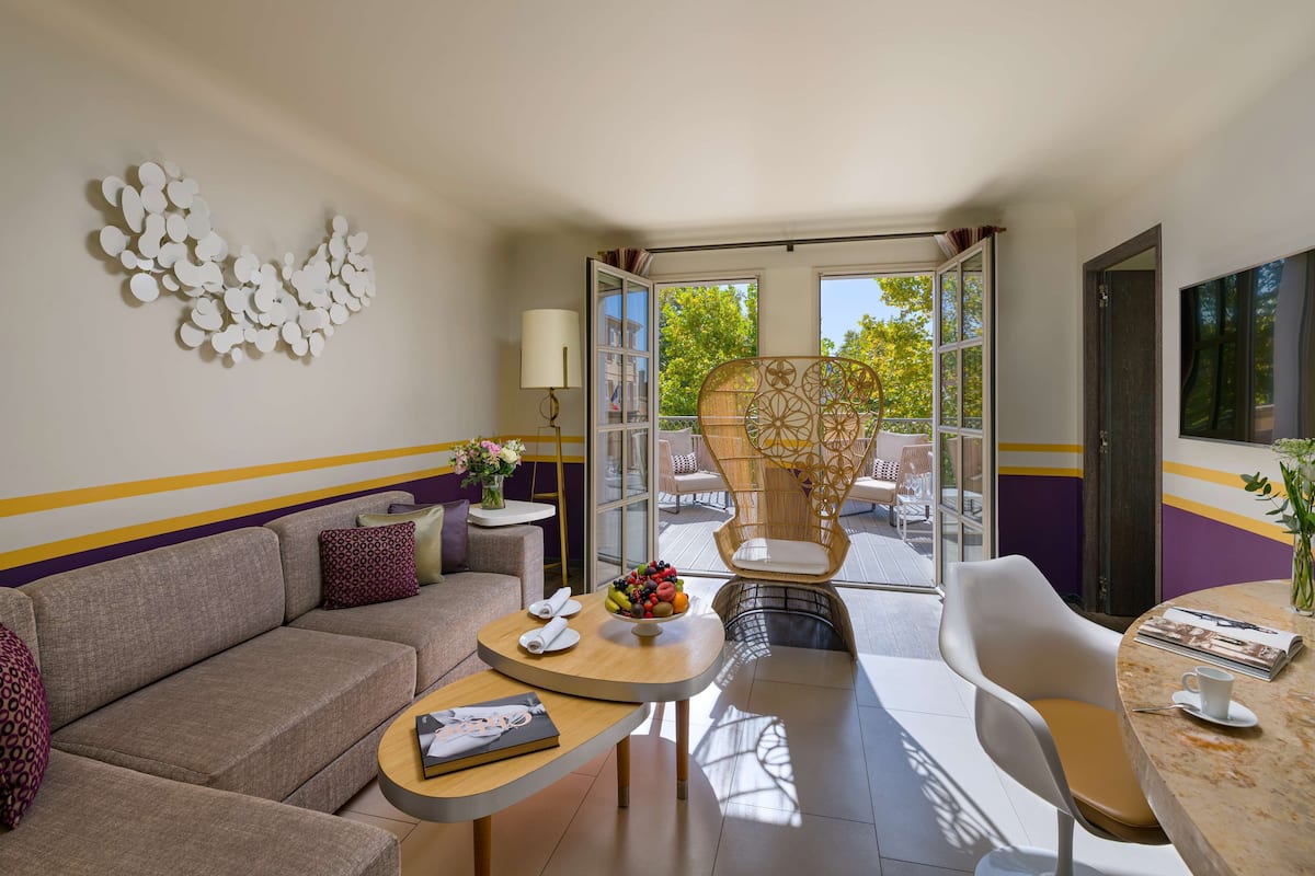 Suite, Terrace | Premium bedding, free minibar items, in-room safe