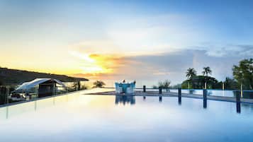 Breakfast, lunch, dinner served; Pan-Asian cuisine